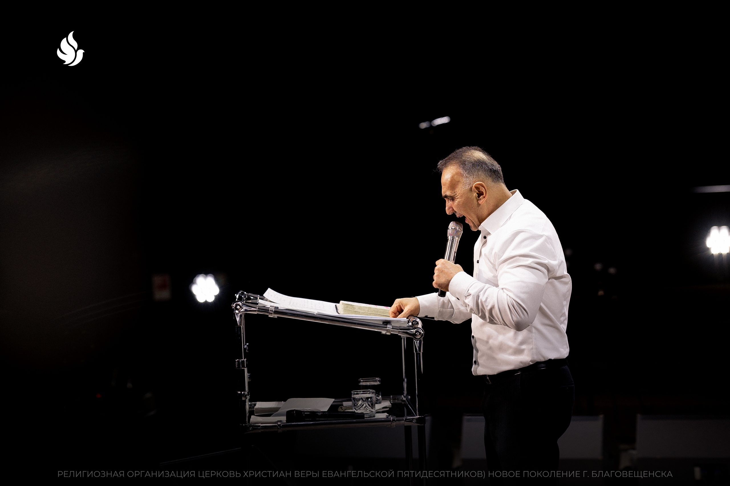 Огонь Духа Святого: третий день конференции «Кто Больше?» завершился высвобождением пророческого слова